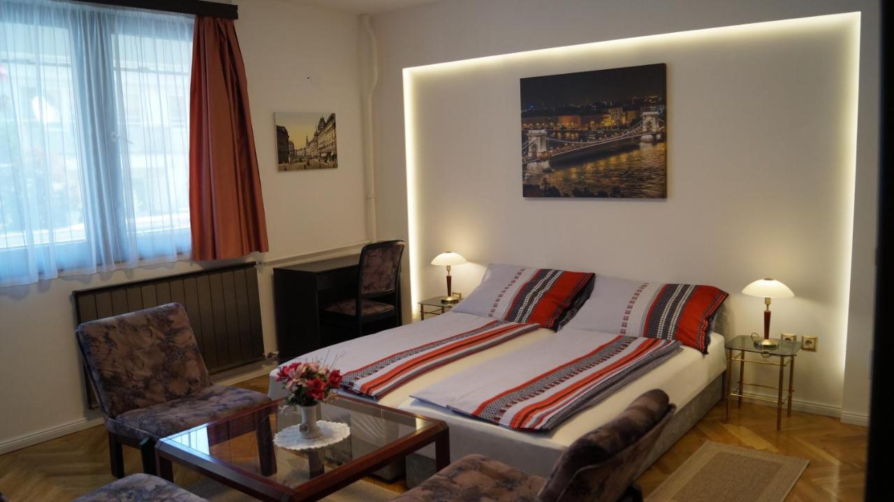 Apartment Sinko - Free Garage Parking, Central, 2 Bedrooms 4 Single Beds, Flexi Check-Out Будапешт Екстер'єр фото