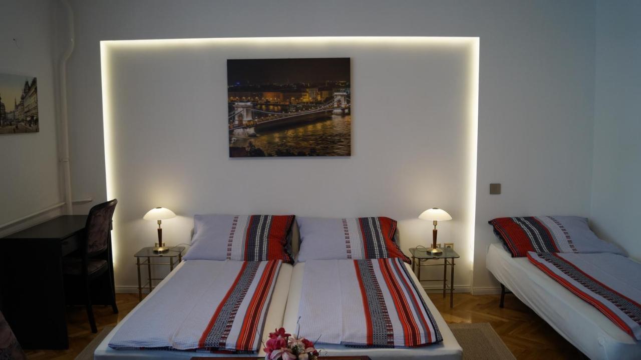 Apartment Sinko - Free Garage Parking, Central, 2 Bedrooms 4 Single Beds, Flexi Check-Out Будапешт Екстер'єр фото