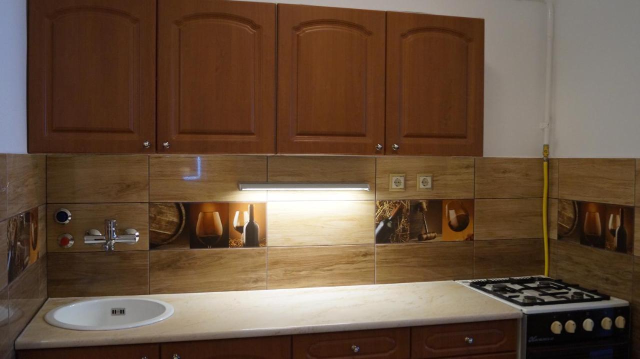 Apartment Sinko - Free Garage Parking, Central, 2 Bedrooms 4 Single Beds, Flexi Check-Out Будапешт Екстер'єр фото